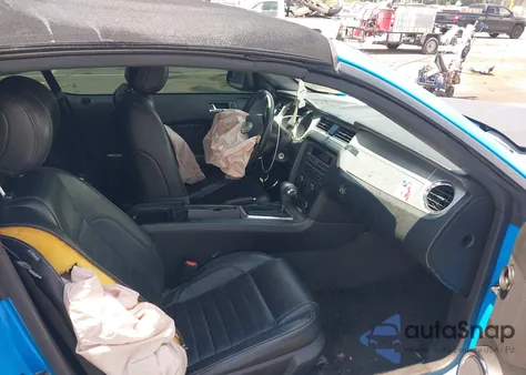 2012 Ford Mustang V6 Premium из США, поврежденный, VIN 1ZVBP8EM0C5282658